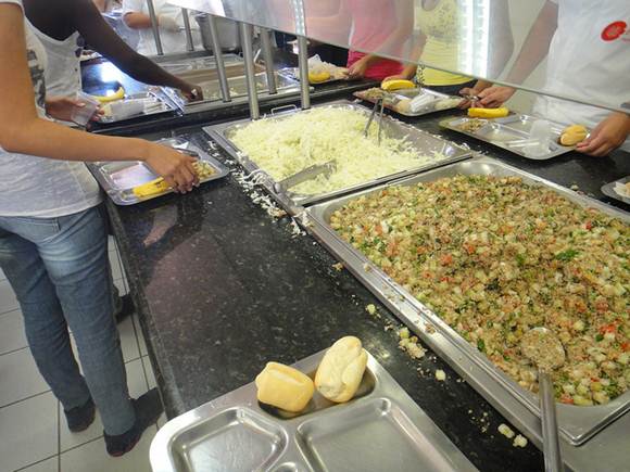 As refeições coletivas estão presentes na maioria das universidades federais