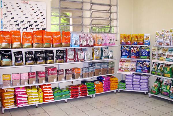 O mercado é cheio de opções, basta escolher a que mais agrada seu PET O mercado é cheio de opções, basta escolher a que mais agrada seu PET