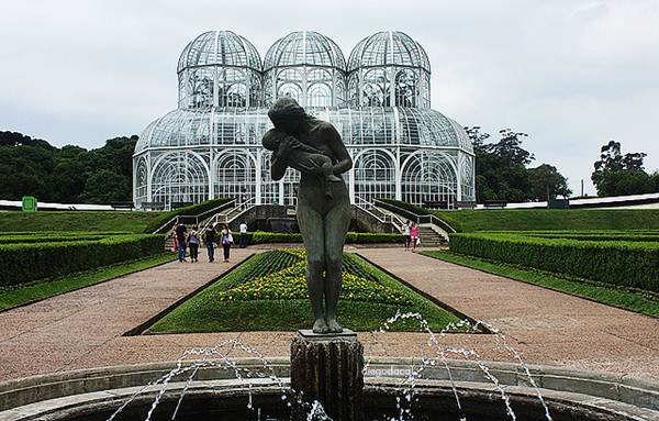 As estruturas metálicos do Instituto de Pesquisa Jardim Botânico, Rio de Janeiro