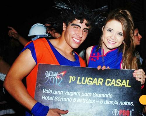 Vencedores da melhor fantasia, categoria casal, na Festa a Fantasia 2012 - Uberaba