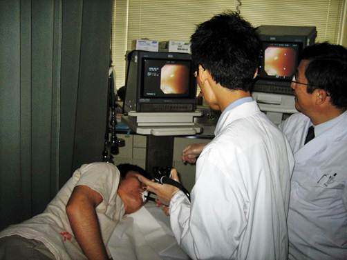A endoscopia é um exame requerido tanto para pacientes homens quanto para mulheres