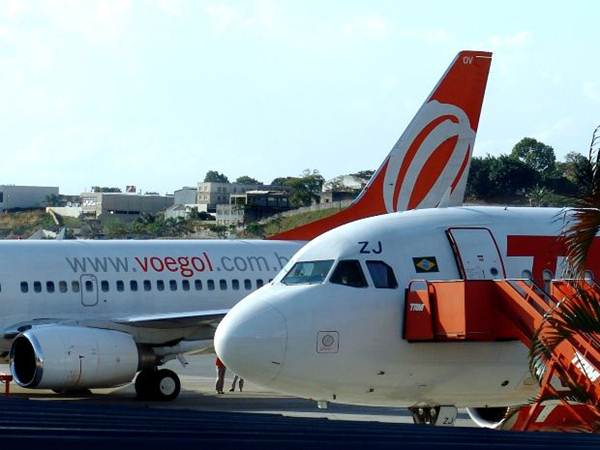 Área de embarque e desembarque obrigatória em todos os aeroportos do mundo - Foto MogueFile @rmpinho